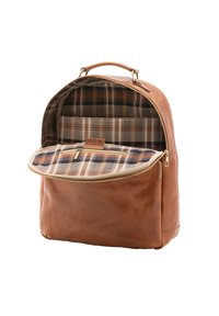 Zaino in pelle marrone di forma rotonda con manico superiore. L'interno è foderato in plaid e presenta una tasca con zip per l'organizzazione.