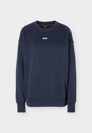 Tumesinine pika varrukaga ümar kaelusega pusa, millel on soonilised mansetid ja alumine äär, keskel rinnal valge "BOSS" logo.