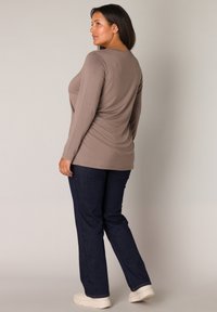 BASE LEVEL CURVY ALIZE - Longsleeve - dark taupe