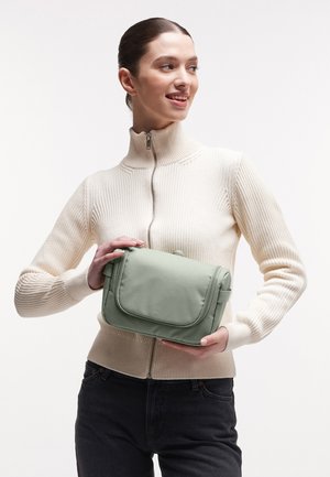 Wash bag - bass
