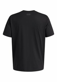 Sort kortærmet t-shirt lavet af glat stof; har en rund halsudskæring og et lille logo trykt i grå på den øverste del af ryggen.