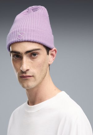 Puma, PUMA CAT PATCH BEANIE MIT MITTELHOHER KRONE UNISEX - Berretto - mauve glow
