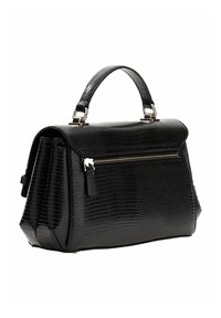 Czarna torebka z teksturowanym wzorem krokodyla, posiadająca usztywnioną konstrukcję, górny uchwyt oraz zapinaną na zamek przednią kieszeń.
