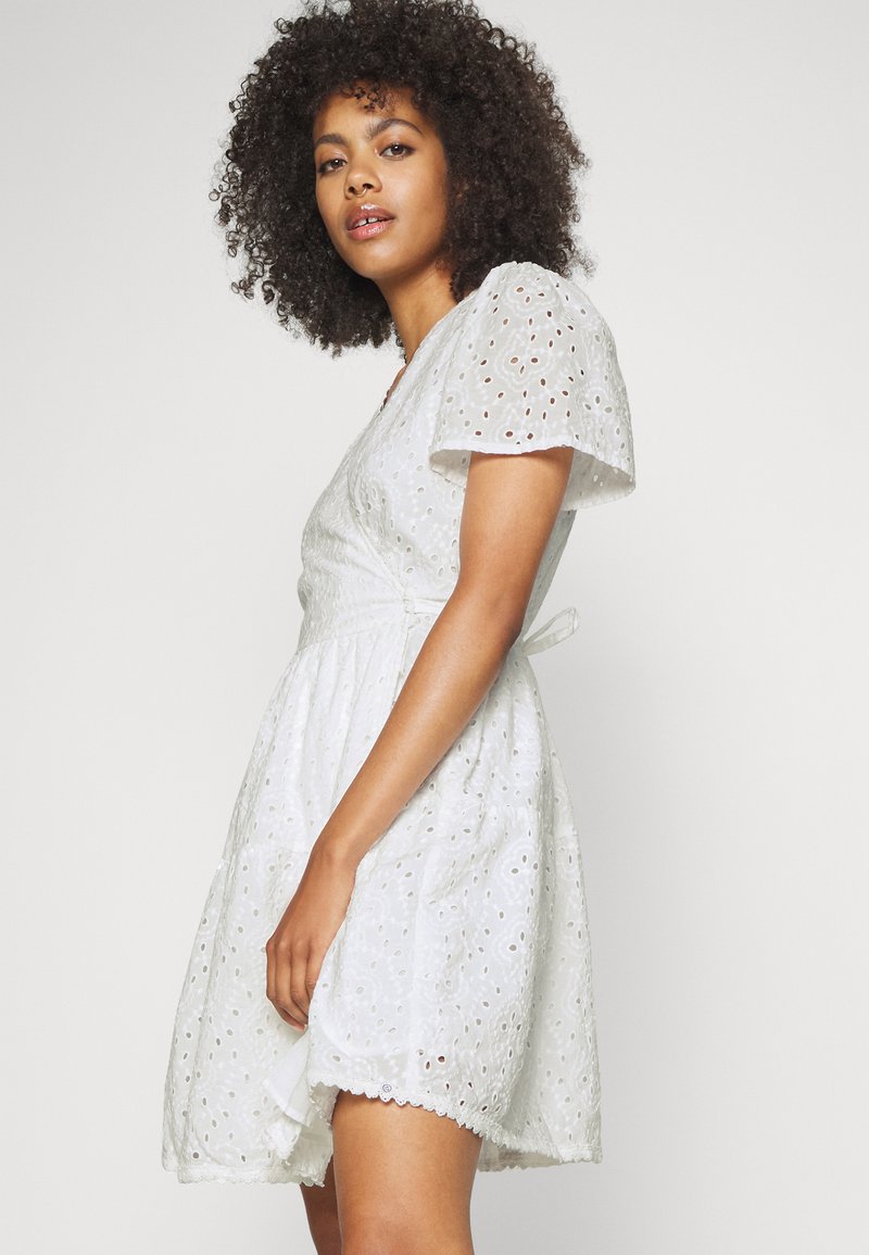 Damen Freizeitkleider | YAS YASLOHRI WRAP DRESS Freizeitkleid star white/weiß - OM64605 Damen Freizeitkleider | YAS YASLOHRI WRAP DRESS Freizeitkleid star white/weiß - OM64605
