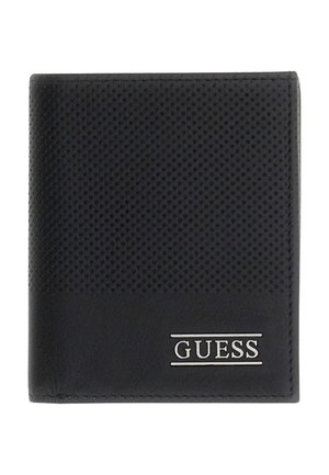 Portafoglio nero bifold con texture superiore traforata e logo GUESS argento nell'angolo in basso a destra.