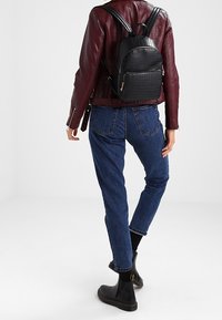 Vero Moda Dagryggsäck - black