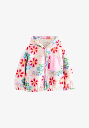 Flauschige Kapuzenjacke mit bunten roten, blauen und gelben Blumenmustern und einer rosa Reißverschlusstasche auf der Brust vor weißem Hintergrund.