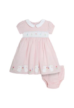 Vestido a rayas rosas con un collar blanco, patrón floral bordado y acentos de oso de dibujos animados en el dobladillo. Incluye braguitas a juego.