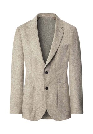 Blazer beige de lana para hombre con solapas de muesca, cierre de dos botones, bolsillos parche y un bolsillo en el pecho, vista frontal sobre fondo blanco.