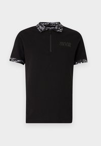 - Koszulka polo