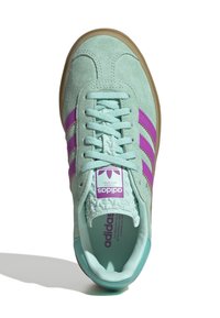 adidas Originals GAZELLE BOLD KIDS - Sneakers - clear mint flash pink mint rush