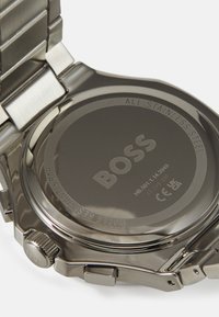 Thumbnail Image 4