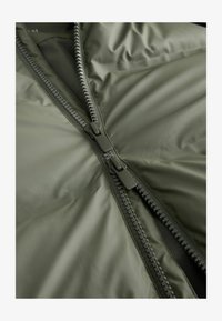 Valitud, khaki green