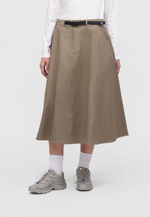 The North Face PINECREST BELTED SKIRT - Jupe trapèze - garnet