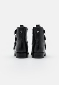Copenhagen Shoes Botines camperos - black