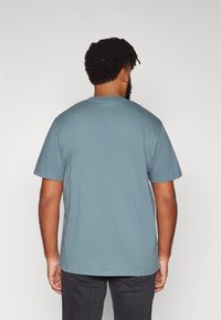 Jack & Jones JJEBRADLEY NOOS - T-shirts basic - goblin blue