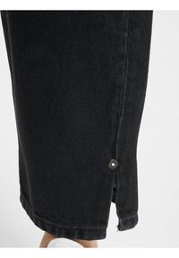2Y Premium PREMIUM HANNA  - Karcsúsított farmerek - black