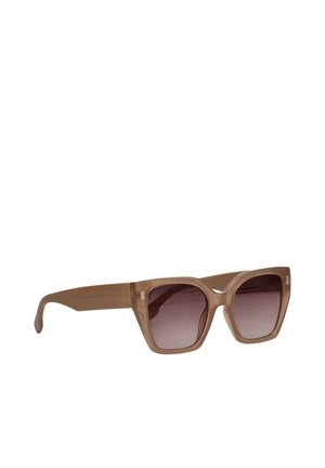 Gafas de sol de plástico marrón con una forma audaz de ojo de gato y lentes con degradado, que presentan sutiles acentos metálicos en la montura.