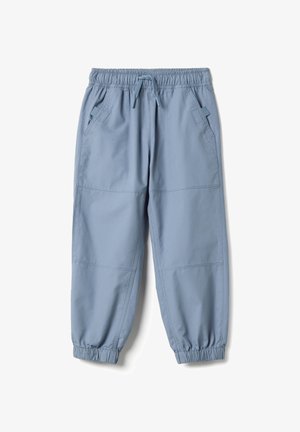 Pantalones de cintura elástica azul claro con puños en los tobillos, bolsillos delanteros y cordón ajustable en la cintura.
