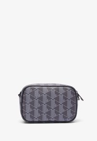 Borsa cosmetica grigia con motivo geometrico bianco, forma rettangolare, chiusura con zip e dettaglio del logo in evidenza sul lato. Materiale resistente.
