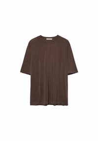 - T-shirt basic