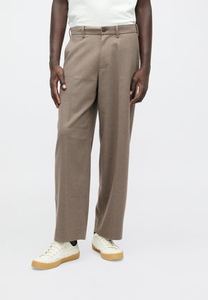 BAGGY TROUSER - Hlače - dark brown