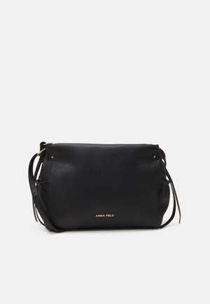 Anna Field Handbag - black