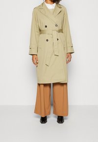 Marc O'Polo Gabardina - green