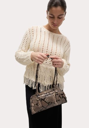 TEXTURED FRINGE - Svetr - ivory