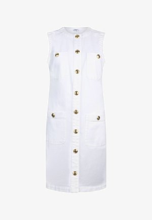 Robe blanche sans manches, longueur genou, avec des boutons dorés à l'avant et quatre poches plaquées, deux sur la poitrine et deux sur les hanches.