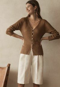 Next BUTTON THROUGH REGULAR FIT - Cardigan - camel brown