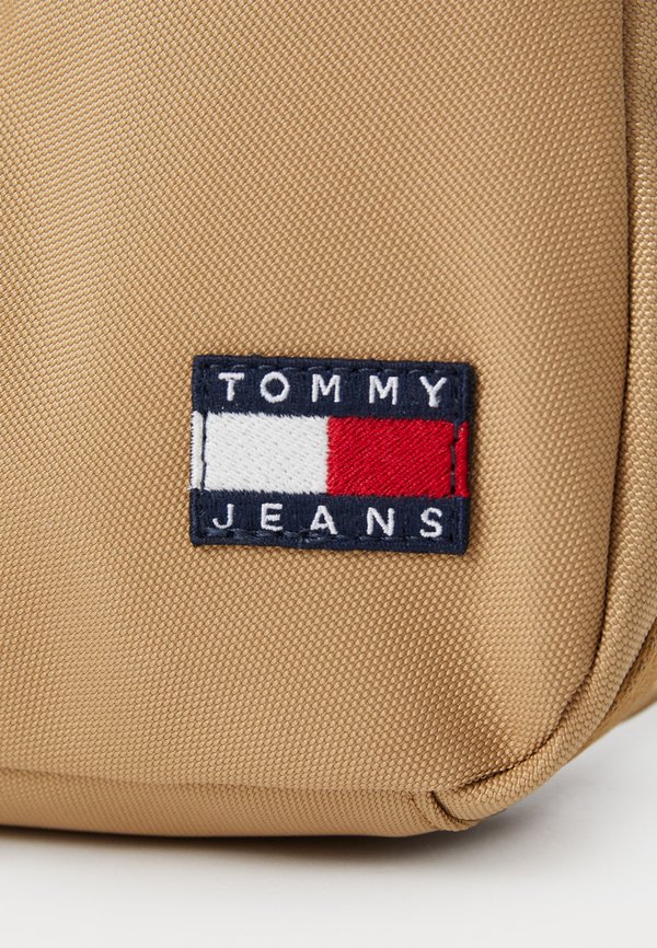 DAILY SHOULDER BAG - Handbag - natural khaki3