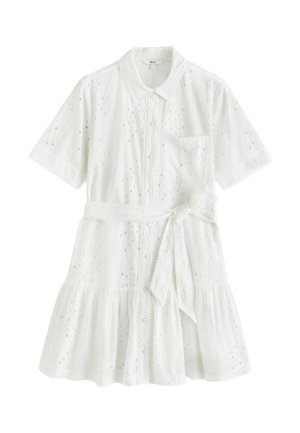 Weißes kurzärmeliges Hemdblusenkleid mit Lochstickerei, vorderen Knöpfen, Brusttasche, Kragen und gebundenem Stoffgürtel an der Taille.