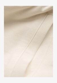 Non sélectionné, cream