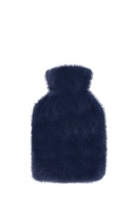 Diep marineblauwe warmwaterkruikhoes met een zachte, donzige textuur, hoge nek en ronde randen, ontworpen voor warmte en comfort.