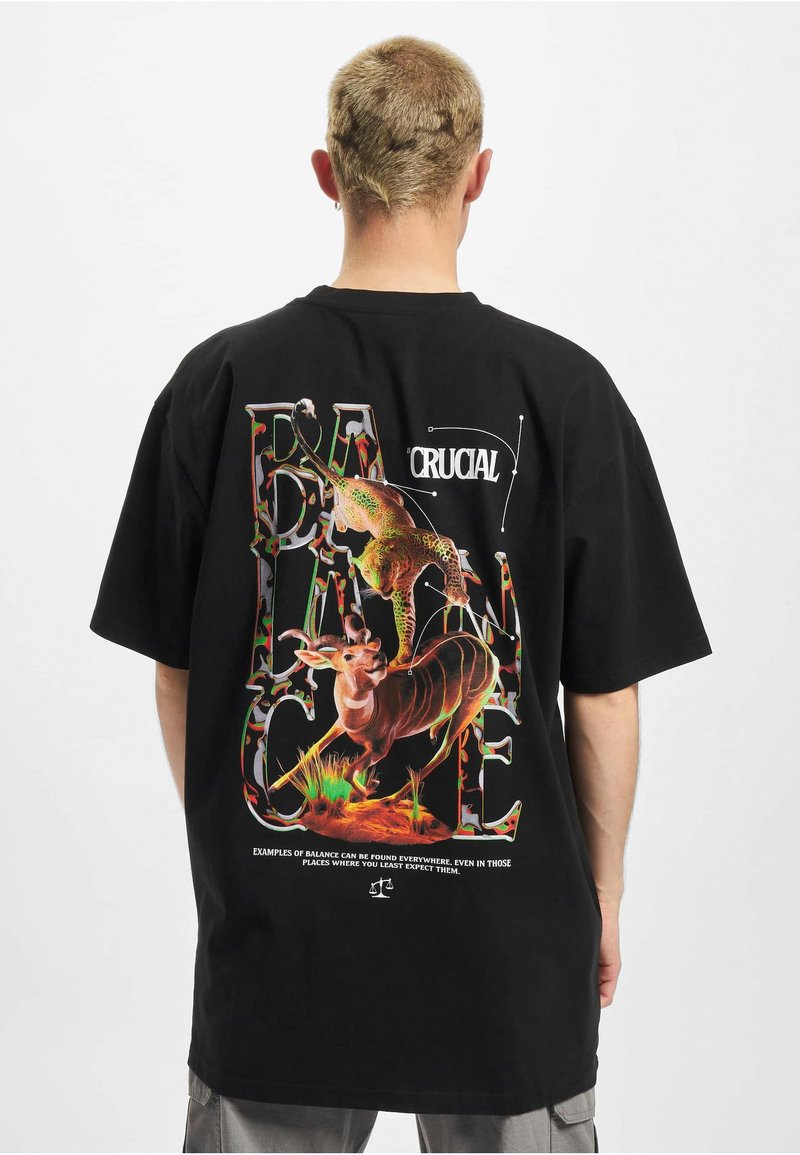 Mister Tee UNISEX CRUCIAL OVERSIZE - Triko s potiskem - black