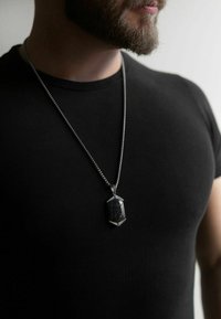 Akitsune Grandinėlė - silver coloured blue