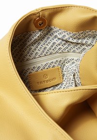 TATUUM NATI - Kabelka - yellow