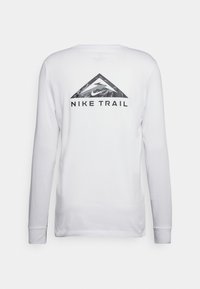Nike Performance TEE TRAIL - T-shirt desportiva - white
