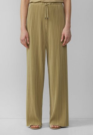 Licht olijfgroene geplooide wijde broek met een elastische tailleband en trekkoord, uitgevoerd in een zachte, gestructureerde stof en met een relaxte pasvorm.