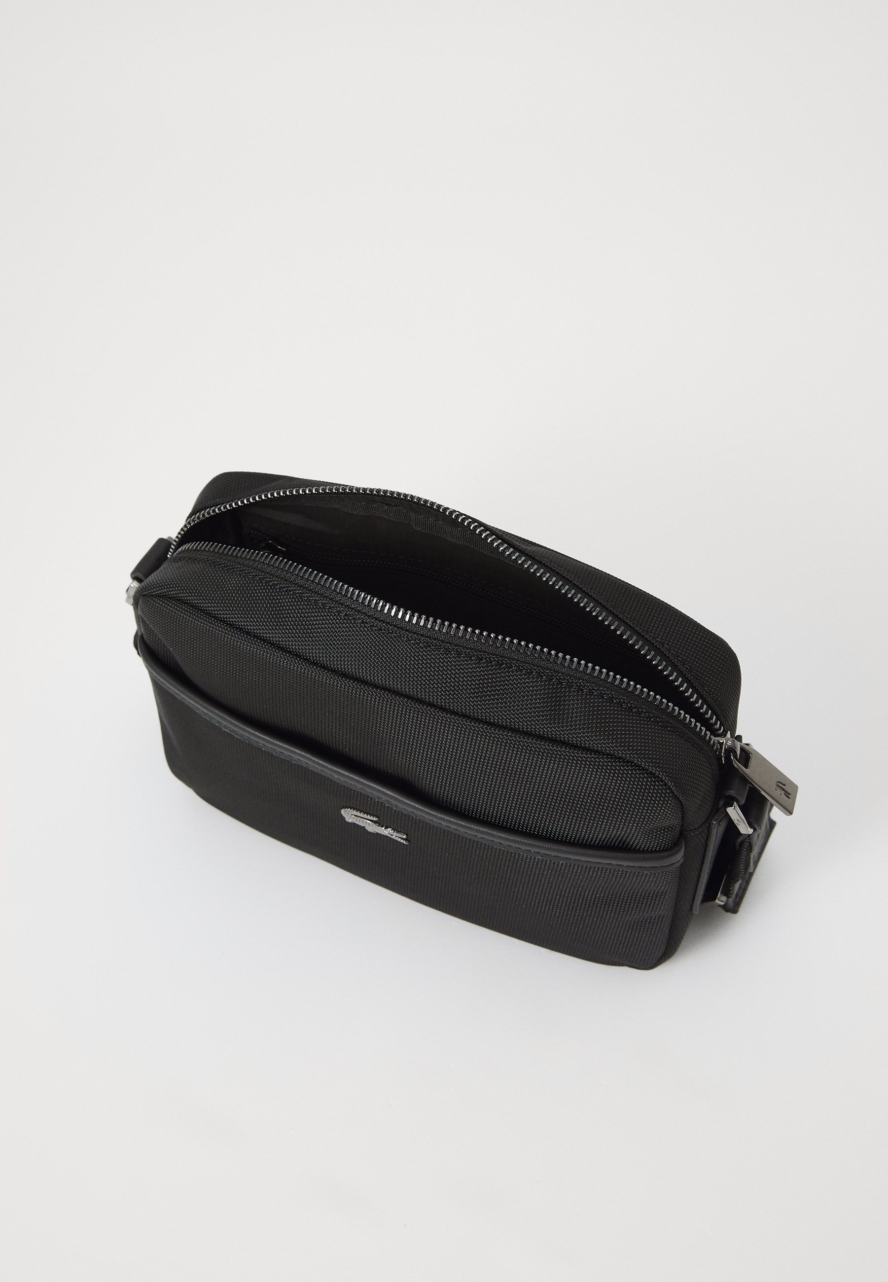 Lacoste REPORTER BAG - Cross body bag - noir/black - Zalando.co.uk