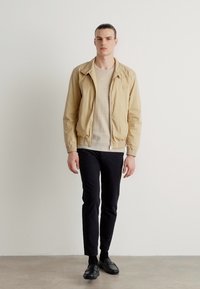 Thumbnail Image 2