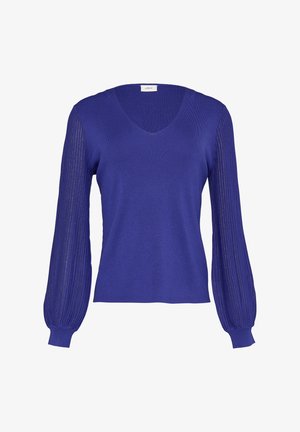 Pull en tricot violet avec un col en V, des manches longues à côtes et une coupe ajustée. Texture douce avec un motif de tissage uniforme.
