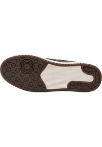 Hummel ST POWER PLAY MID WINTER czarny