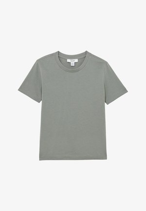 Jednofarebné tričko s krátkym rukávom a okrúhlym výstrihom v tlmenej zelenej farbe, položené na rovine, zobrazujúce prednú stranu a prešité lemovanie.