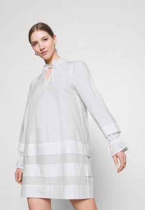 Vestido informal - white light