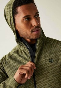 Dare 2B ASSIMILATEVMLYR - Chaqueta de entrenamiento - martiolv blk