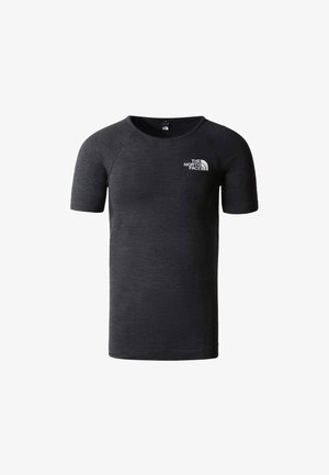 T-shirt noir à manches courtes en tissu texturé. Présente un logo blanc sur le côté gauche de la poitrine et une encolure ronde.