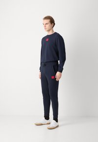 HUGO DOAK - Joggebukse - dark blue