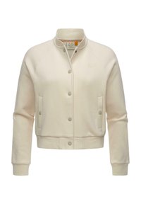 Jasno beżowa kurtka bomber w miękkim materiale, z okrągłym kołnierzem, zatrzaskami, bocznymi kieszeniami i prążkowanymi mankietami. Prosty design z minimalnymi detalami.